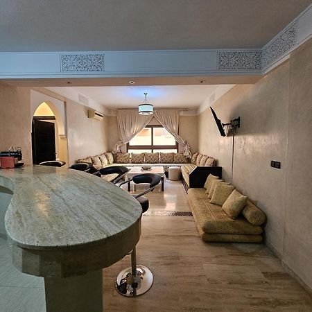 Appartement Douillet Au Centre Gueliz Marakeş Dış mekan fotoğraf
